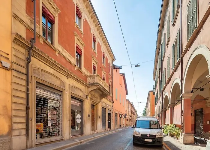 Central Elegant Apartment - Liberty House