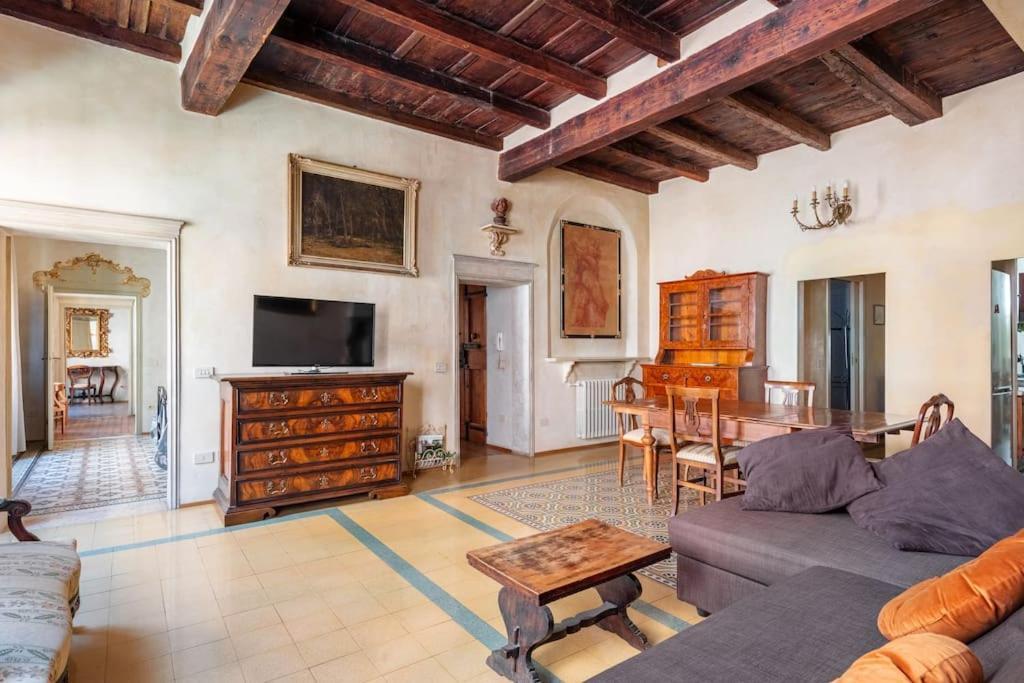 Elegant - Liberty House Appartement
